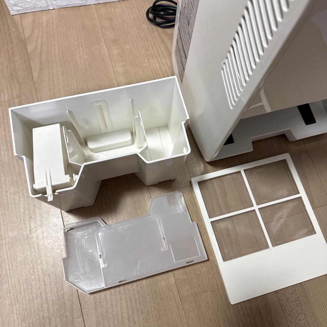 除湿機　IJC-J56-W