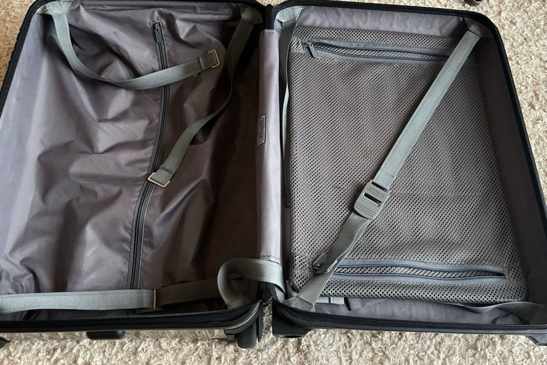 RIMOWA キャディーケース