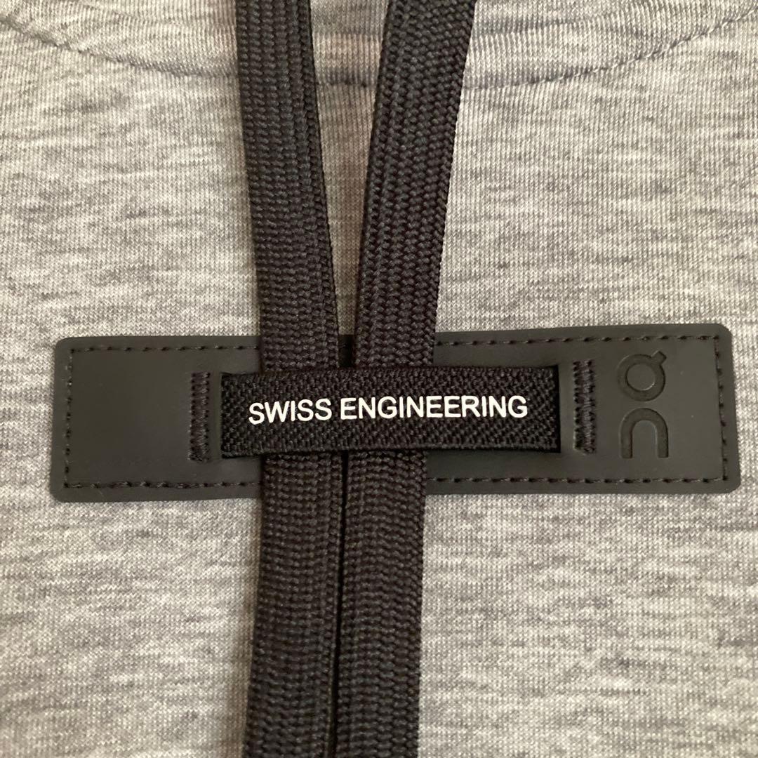 オン　On Hoodie Women's XSサイズ　パーカー