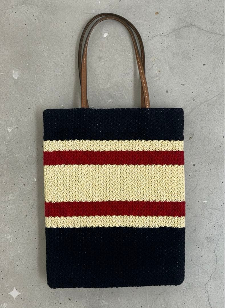 miumiuショルダーバック