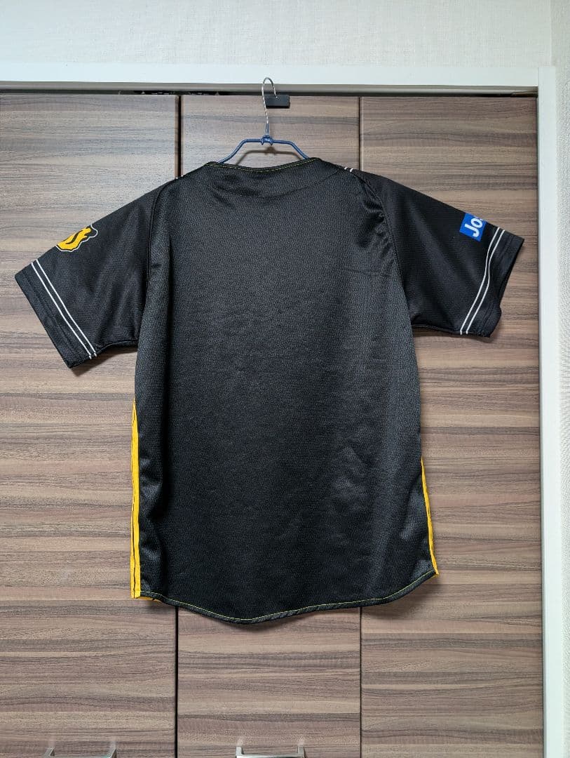 2022阪神タイガースユニホーム（近本選手）ほか