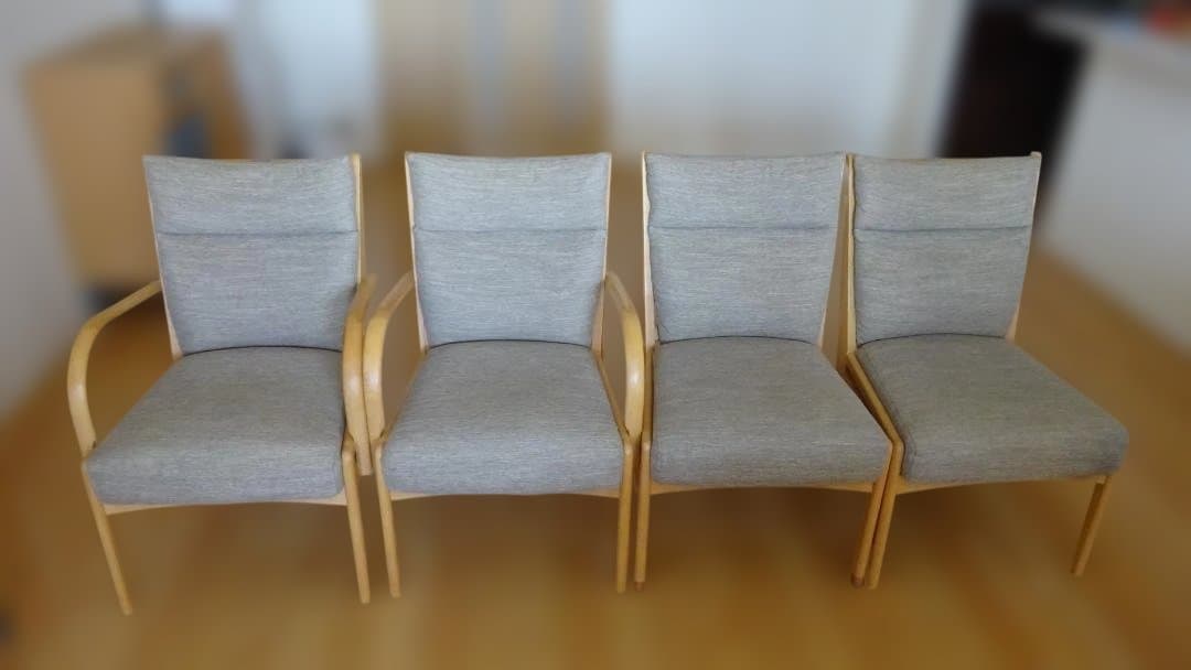 3.ソファのような座り心地(ニトリ C-27肘付き2脚+肘なし２脚）4脚セット