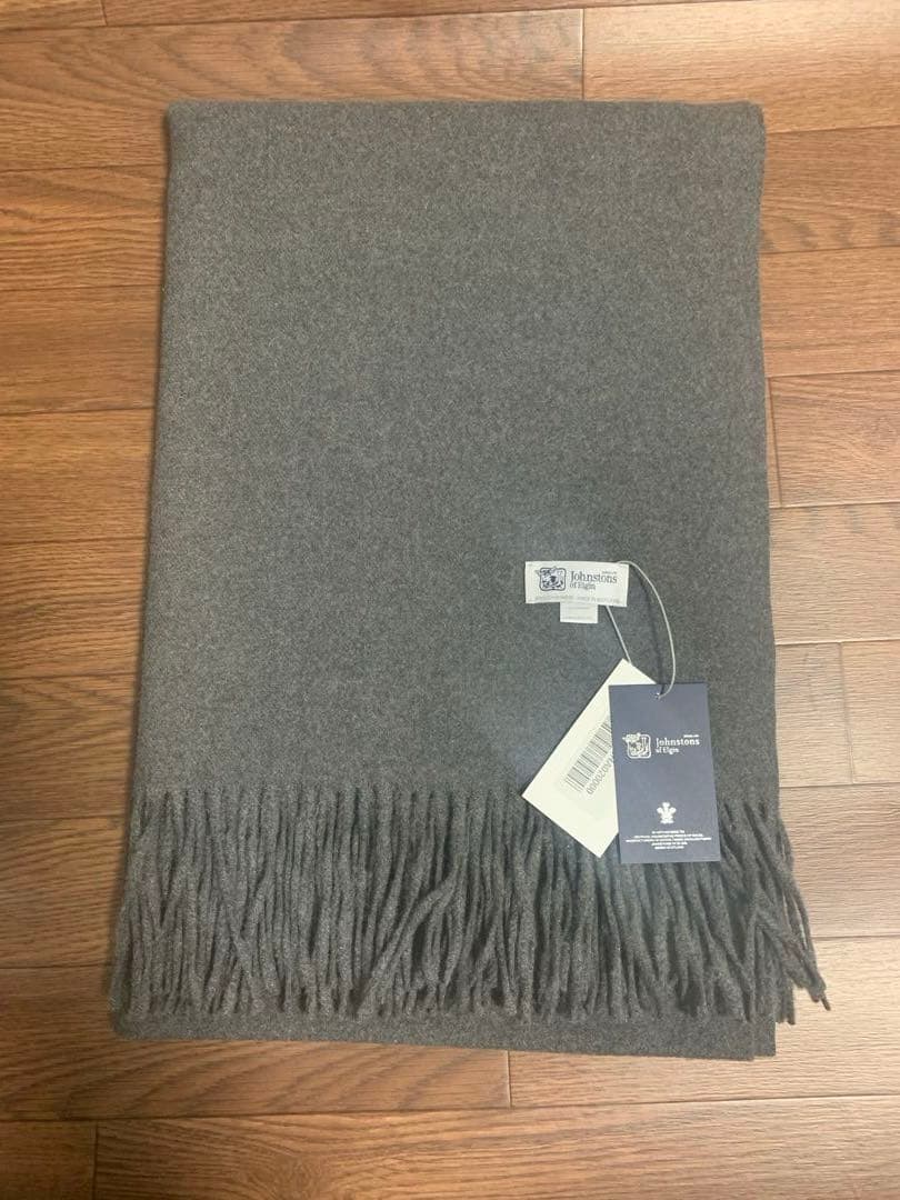 B*Q様 大判ストール　ジョンストンズ カシミヤ 100%マフラ グレー　未使用