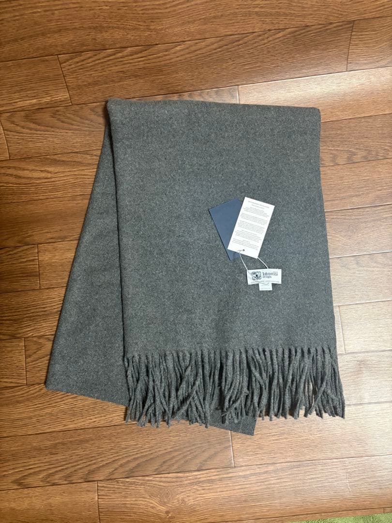 B*Q様 大判ストール　ジョンストンズ カシミヤ 100%マフラ グレー　未使用