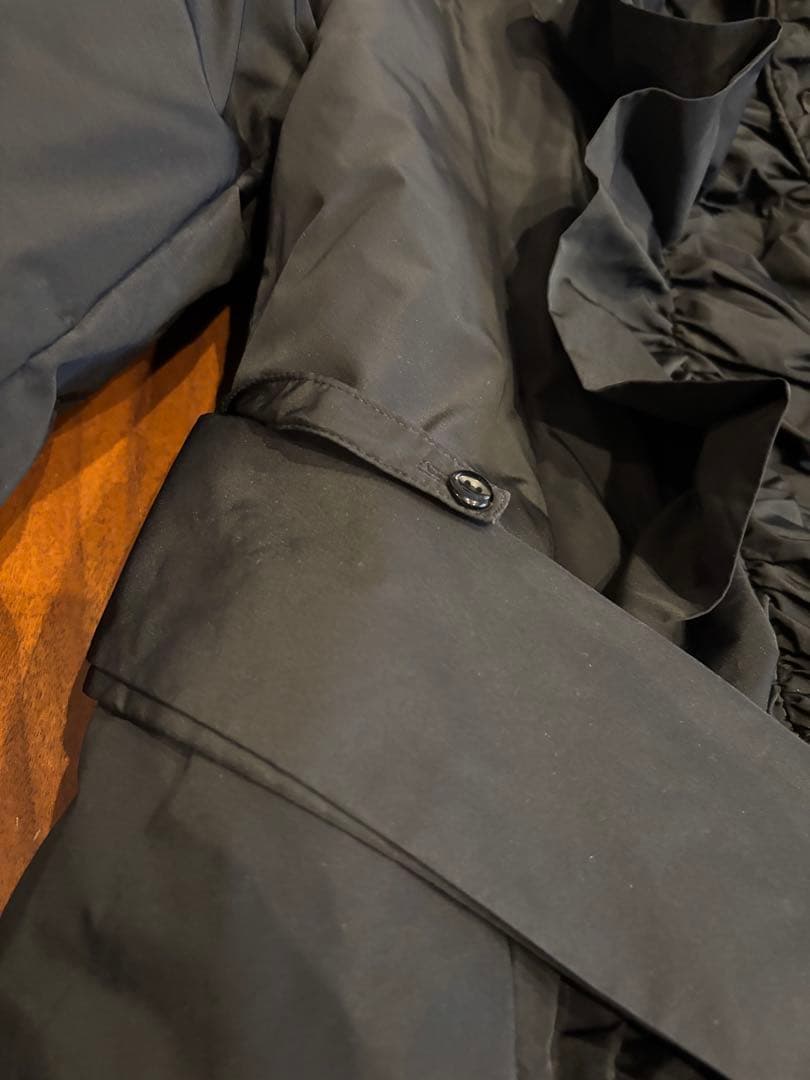 COTOO コトゥー　フリルが素敵なダウンコート