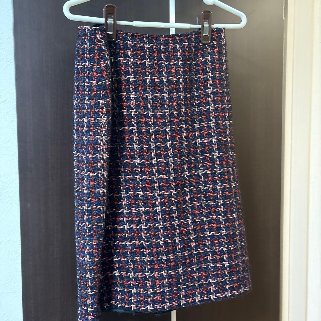 美品ツイードスーツ　トゥルニエ社ツイードスーツ