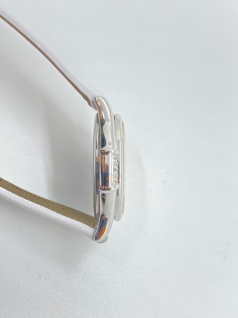 【新品電池・ベルト】SEIKO エクセリーヌ シェル オーバル 6Pダイヤ