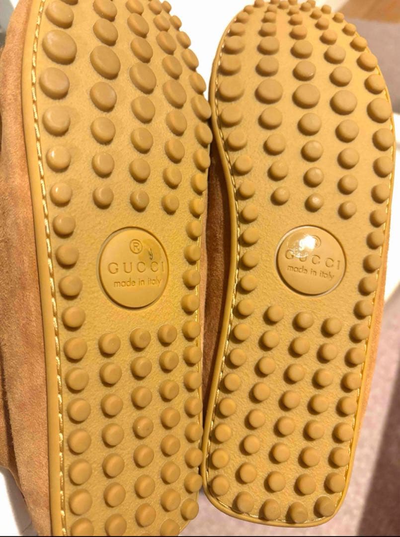 【GUCCI】ブラウンボア スエードモカシン