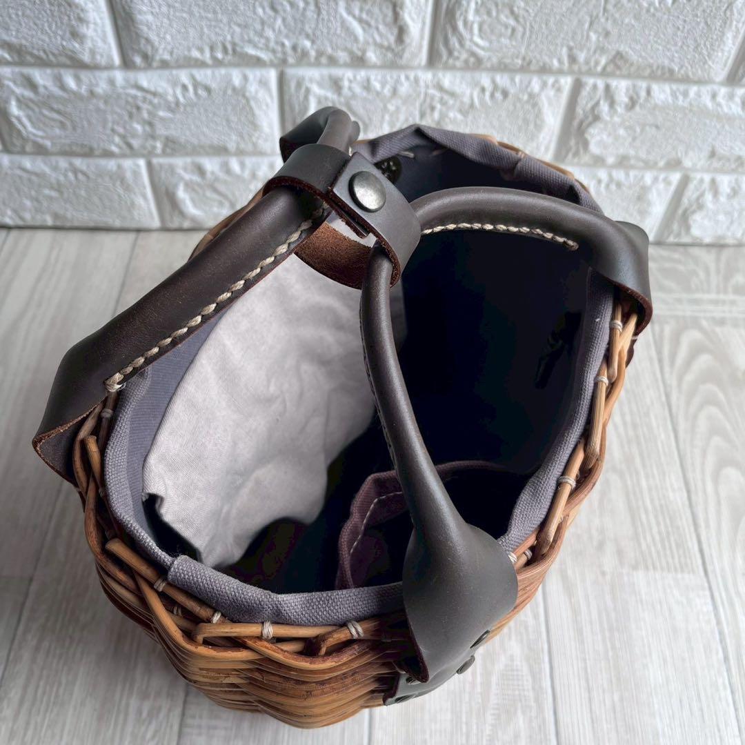 【美品】ebagos エバゴス カゴバッグ 本革×紅藤 被せ付