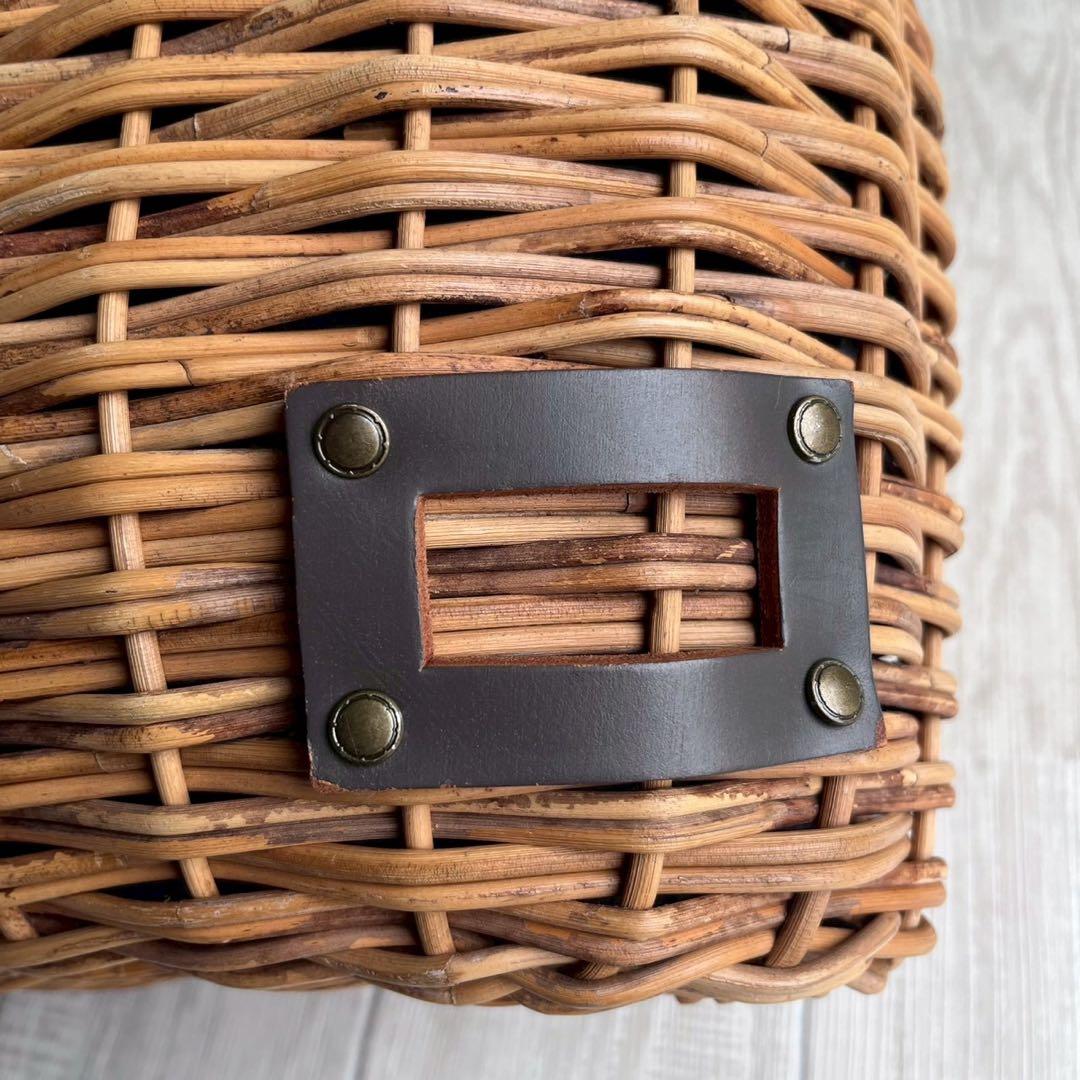 【美品】ebagos エバゴス カゴバッグ 本革×紅藤 被せ付