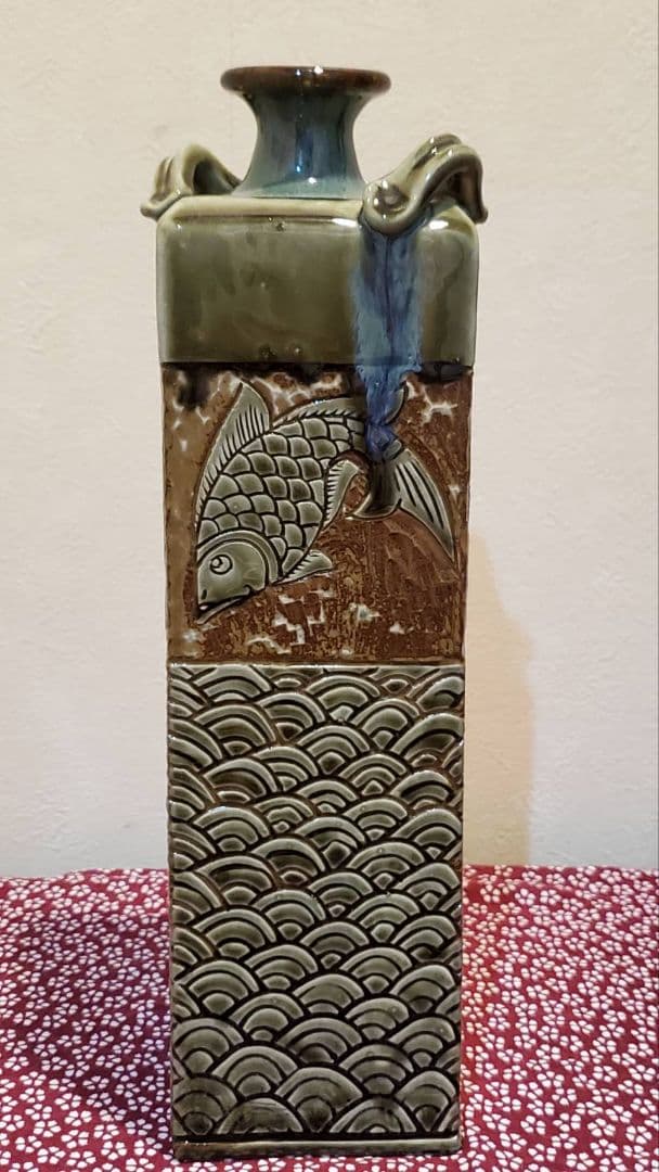 ②宮城三成 緑釉薬 角大壺 魚紋 蟹紋 烏賊紋 蛸紋