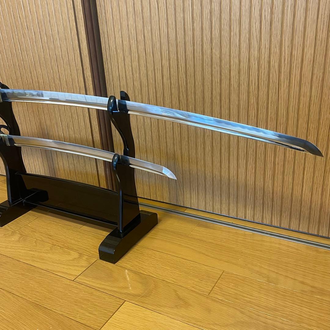 【限定品・美品】高級模造刀 武蔵拵 二十四代 藤原兼房作 大小セット 刀掛台付属