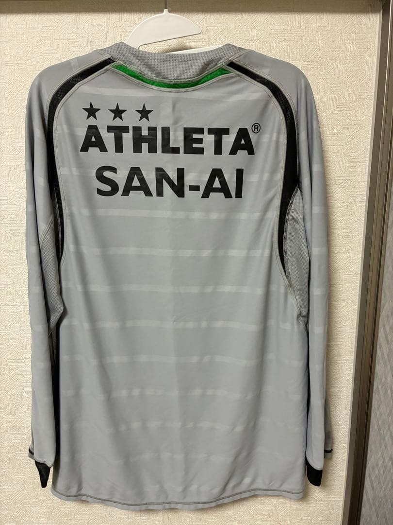 東京ヴェルディ ATHLETA 長袖シャツ グレー