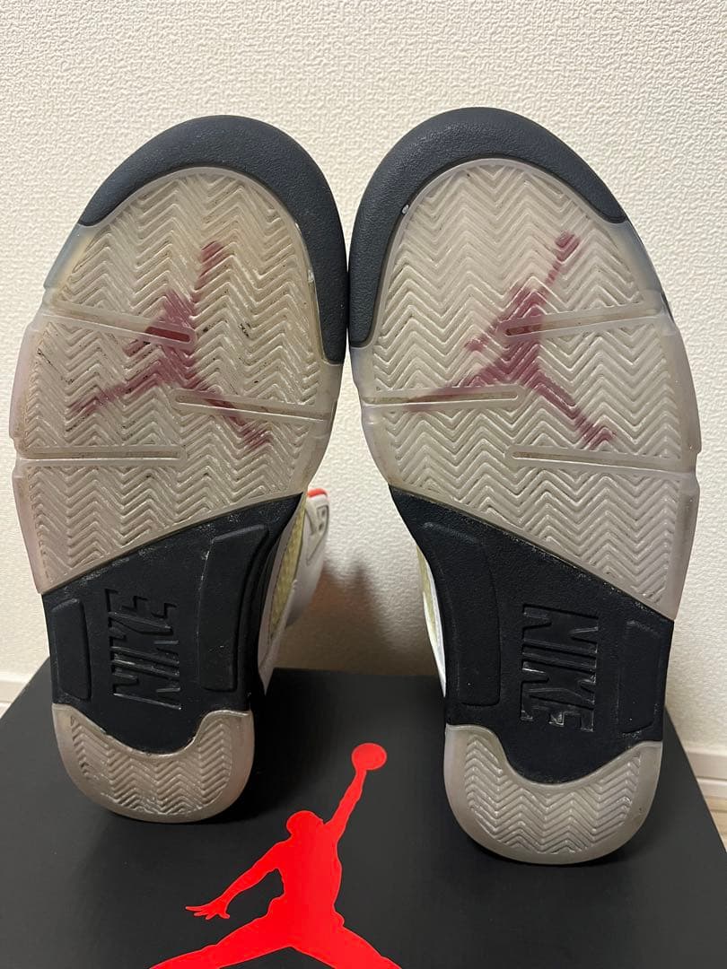 NIKE AIR JORDAN 5 RETRO エアジョーダン 5 レトロ