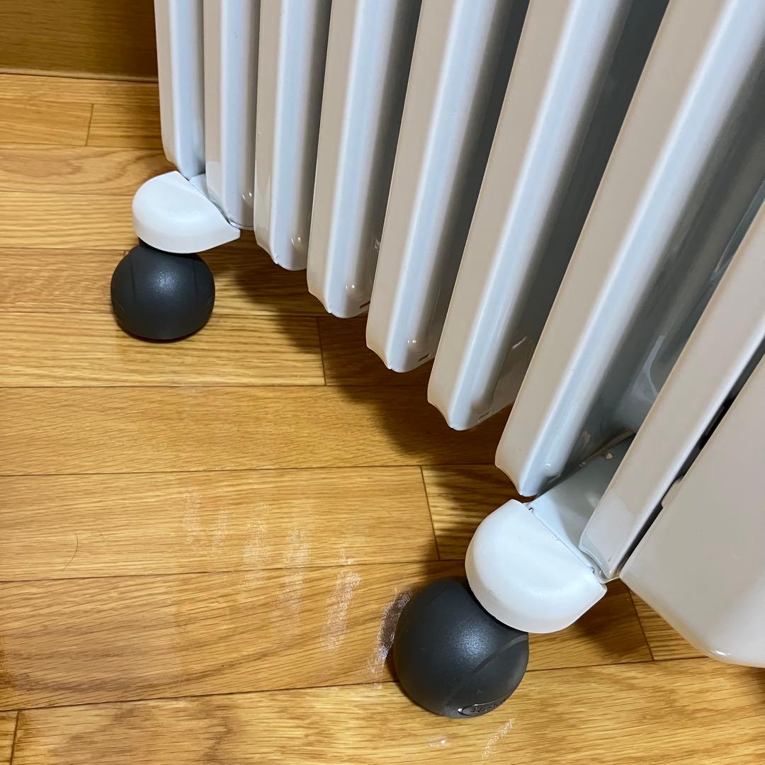 【美品】デロンギ　オイルヒーター　RHJ35M0812　8〜10畳