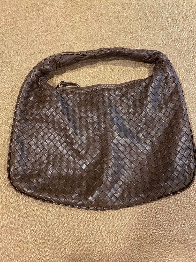 ボッテガヴェネタ イントレチャート ショルダーバッグ