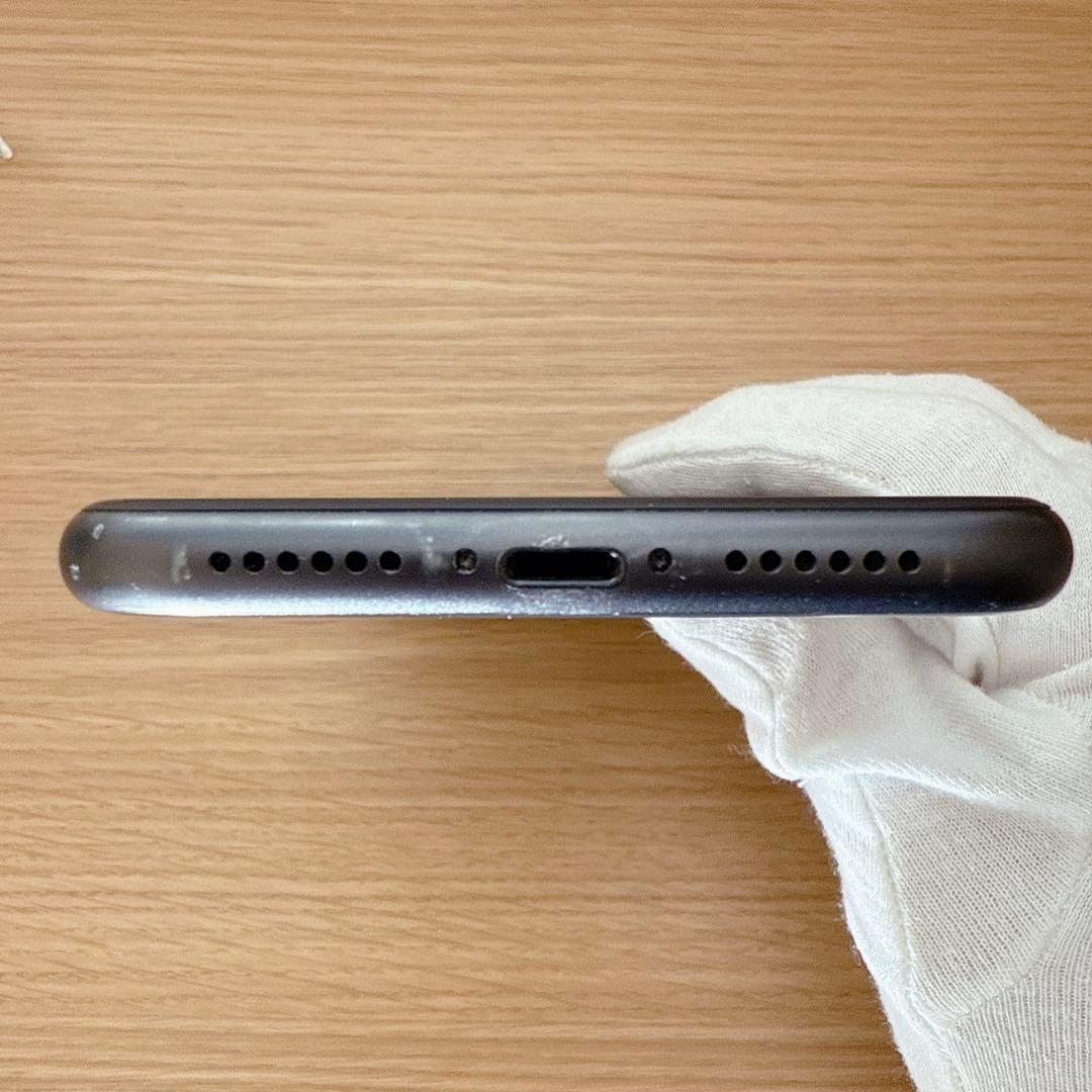 iPhone 11 64GB ブラック SIMフリー 【箱付き】