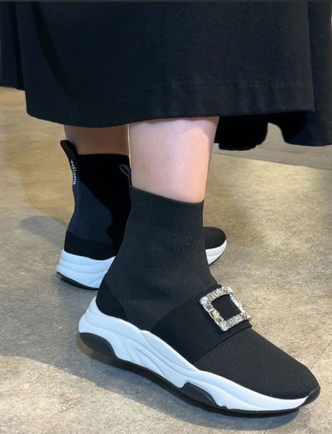 ダイアナ　ビジュー付　スニーカーブーツ　25.5　ニットソックス