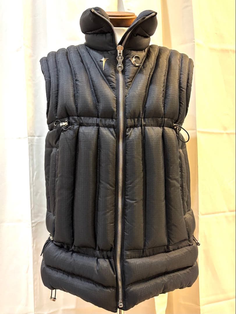 【超美品】THUG CLUB ナイロンダウンベスト ブラック