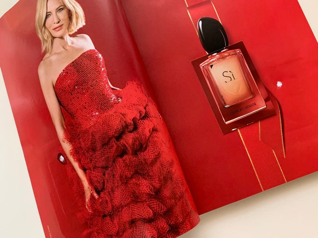 女性情報誌 Vogue Greece Magazine December 2021