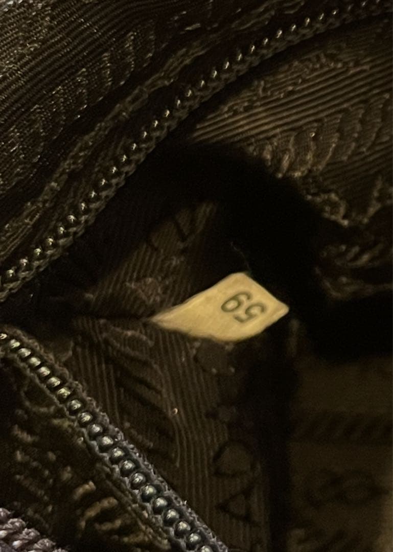 PRADA テスートナイロン メッセンジャーバッグ 三角ロゴ 深緑色