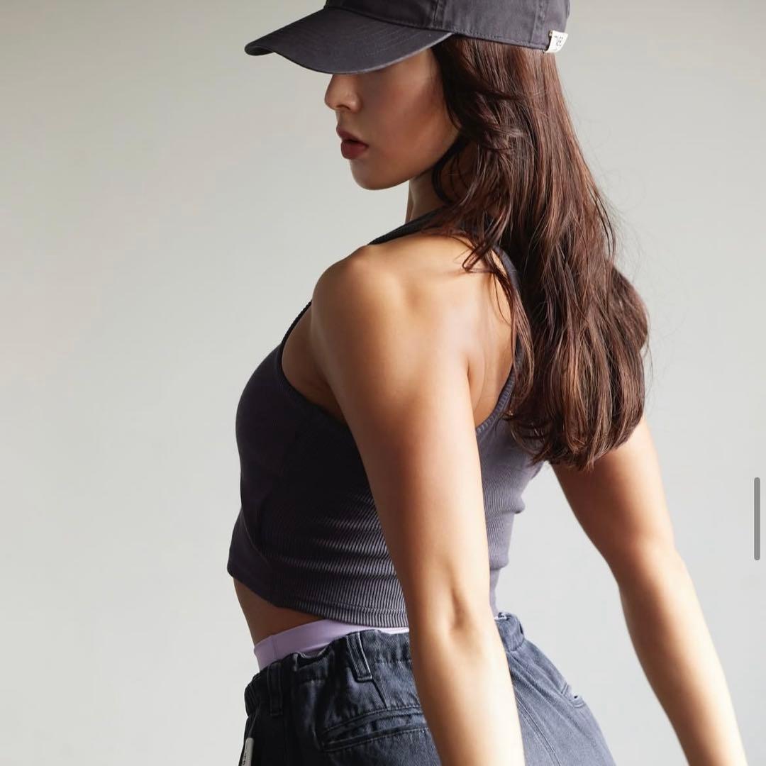 VERSION OF YOU タンクブラトップ