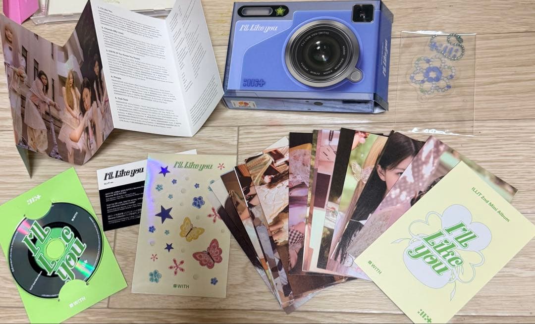 モカ　アルバム　トレカ　illit アイリット