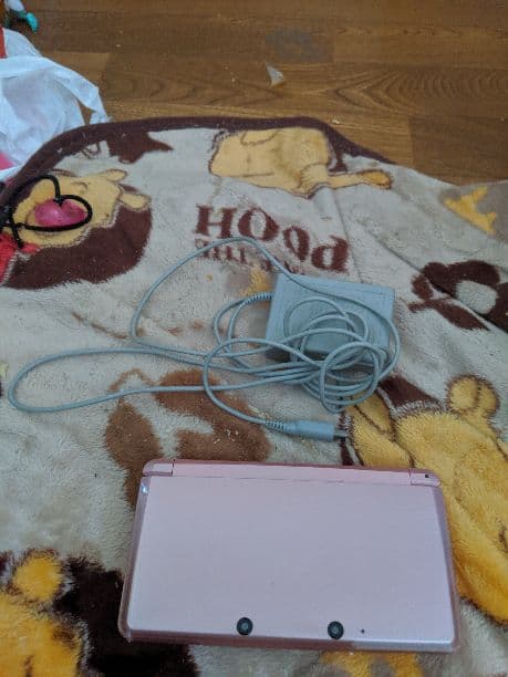 ニンテンドー3DS LL ピンク×ホワイト