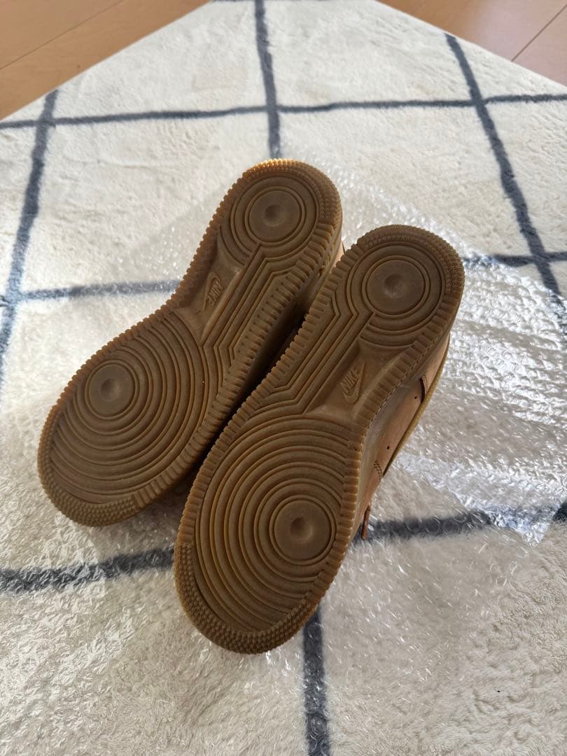 Nike Air Force 1 ベージュ スニーカー