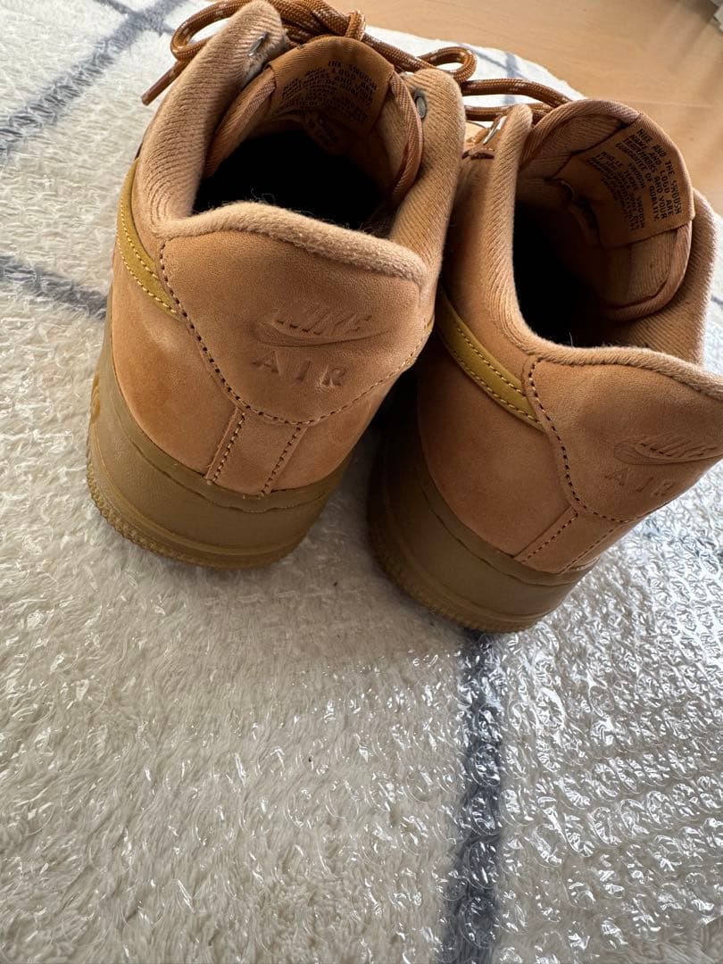 Nike Air Force 1 ベージュ スニーカー