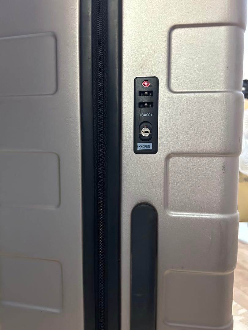 無印良品　ハードキャリーケース（１０５Ｌ）　ベージュ