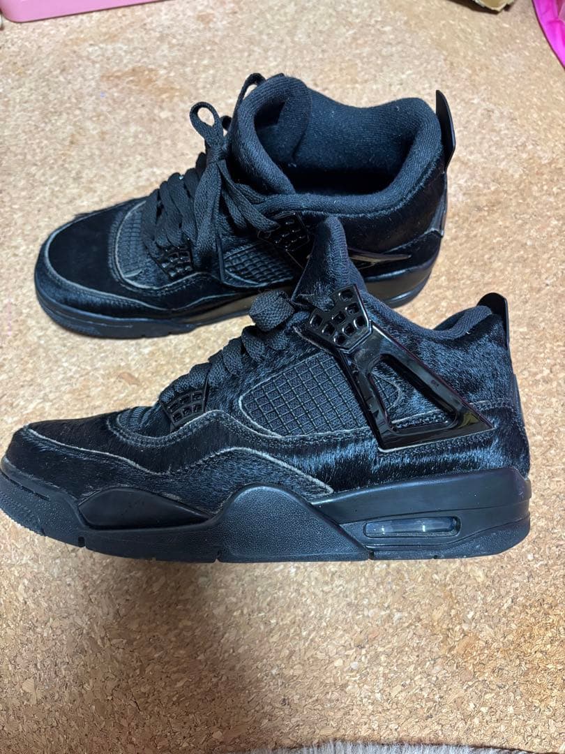 エア ジョーダン4 オリビアキム　ブラックキャット