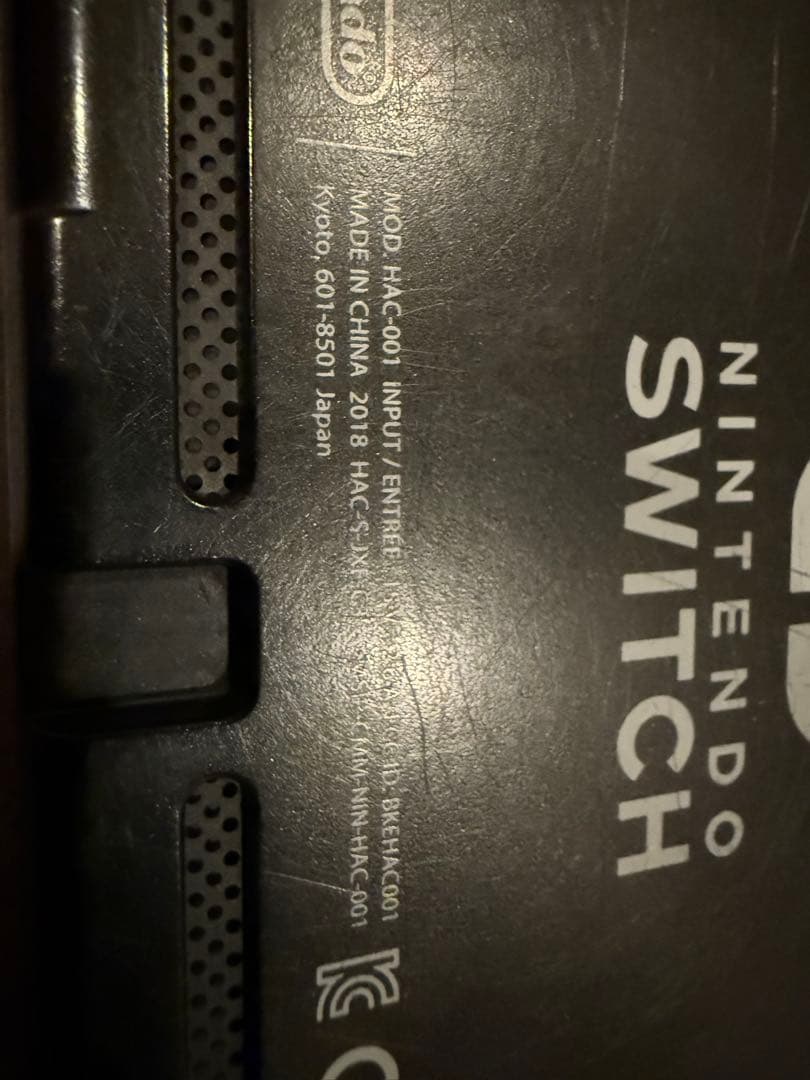 1 Nintendo Switch 本体　初期型