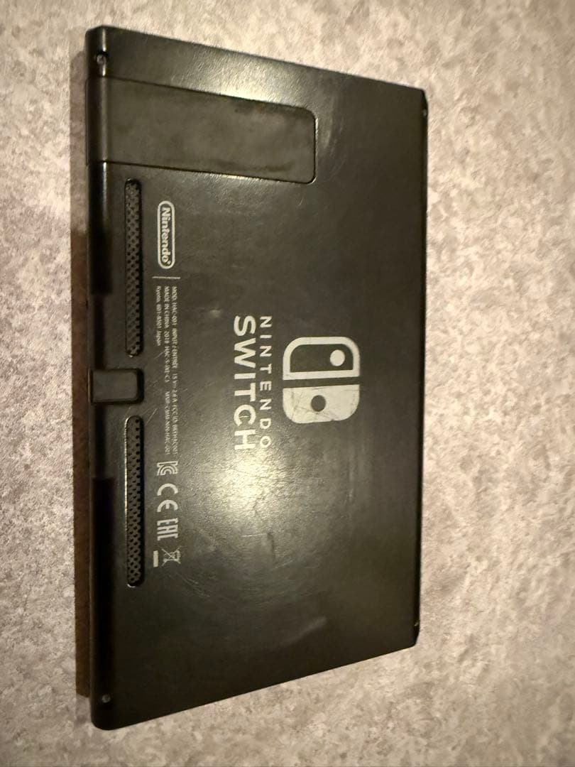 1 Nintendo Switch 本体　初期型