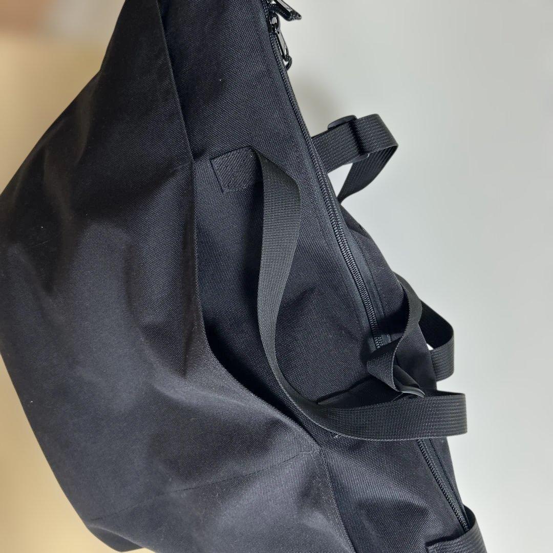 BIP 2way バッグ　ポーチ付き　黒　数回使用の美品バッグインプログレス