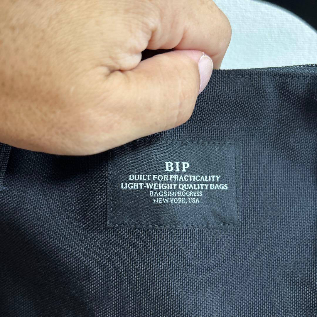 BIP 2way バッグ　ポーチ付き　黒　数回使用の美品バッグインプログレス