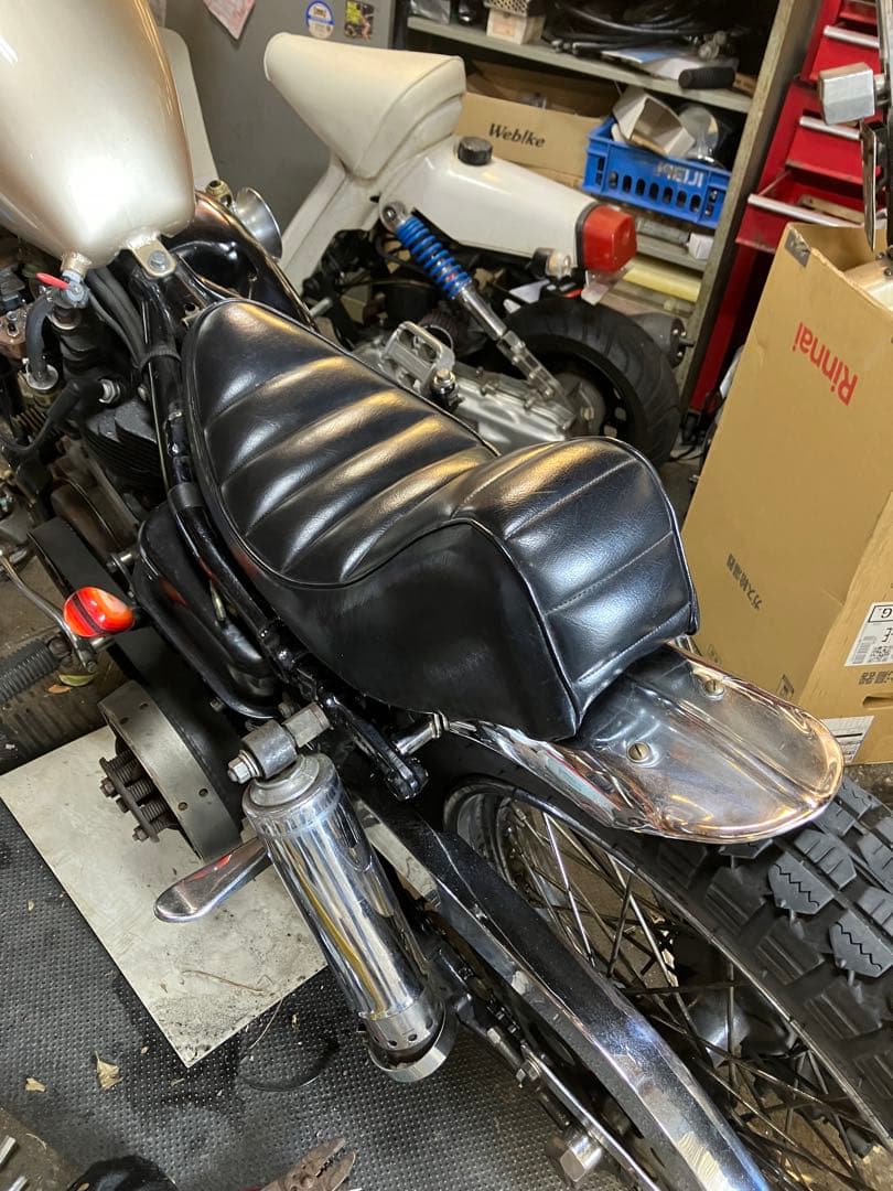 4速フレーム　ワンオフ　シート　フェンダー　ショベルBULL ORIGINAL