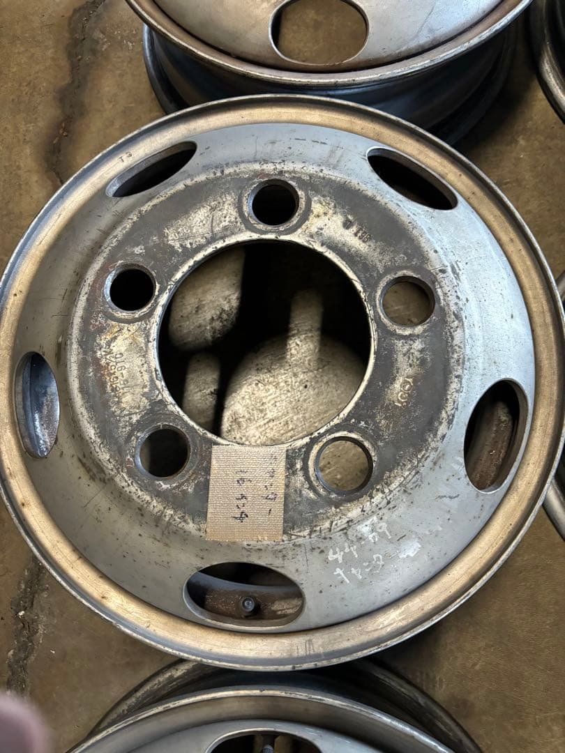 キャンター　16インチ ホィール　6本セット　スタッドレスや用にいかがですか？