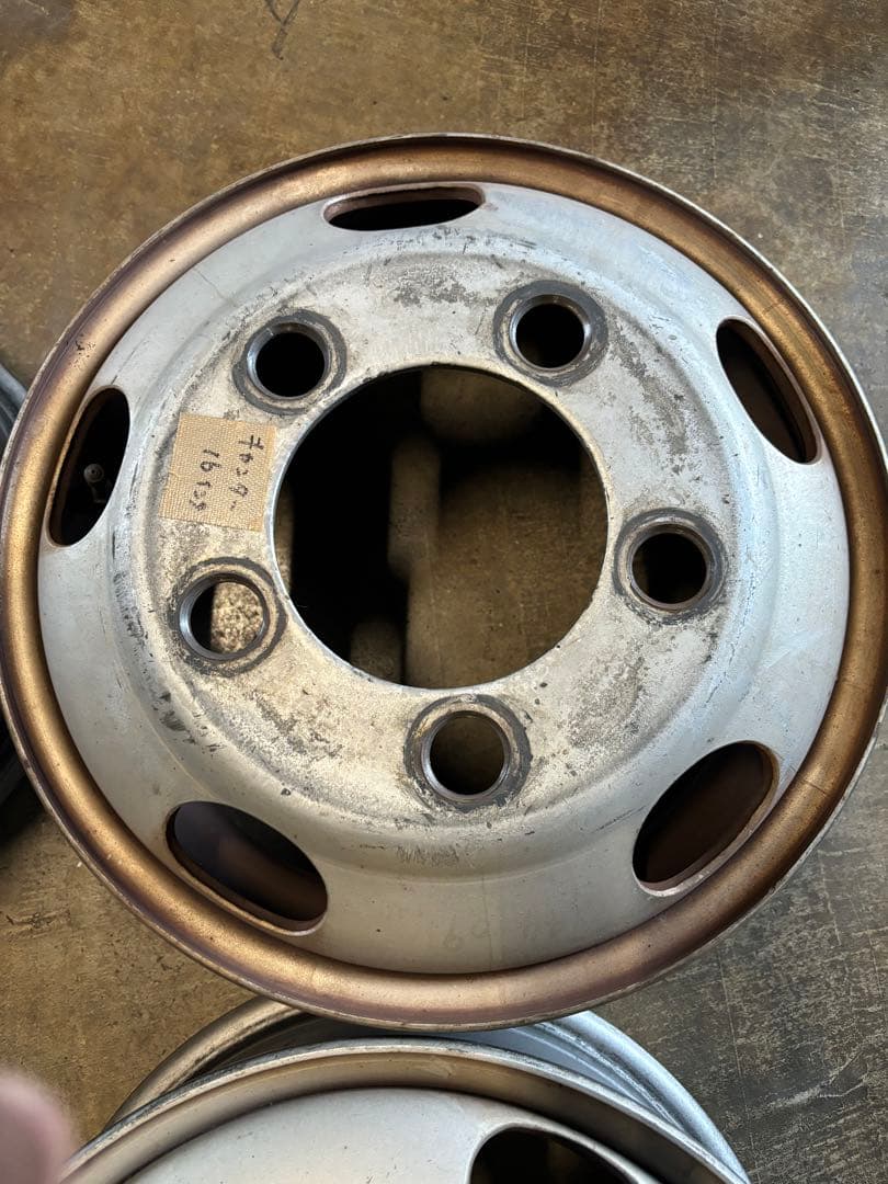 キャンター　16インチ ホィール　6本セット　スタッドレスや用にいかがですか？