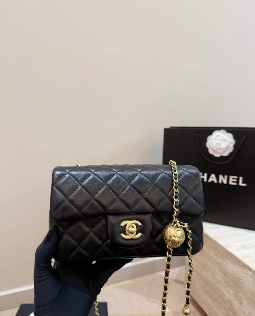 ブラック キルティング ショルダーバッグ