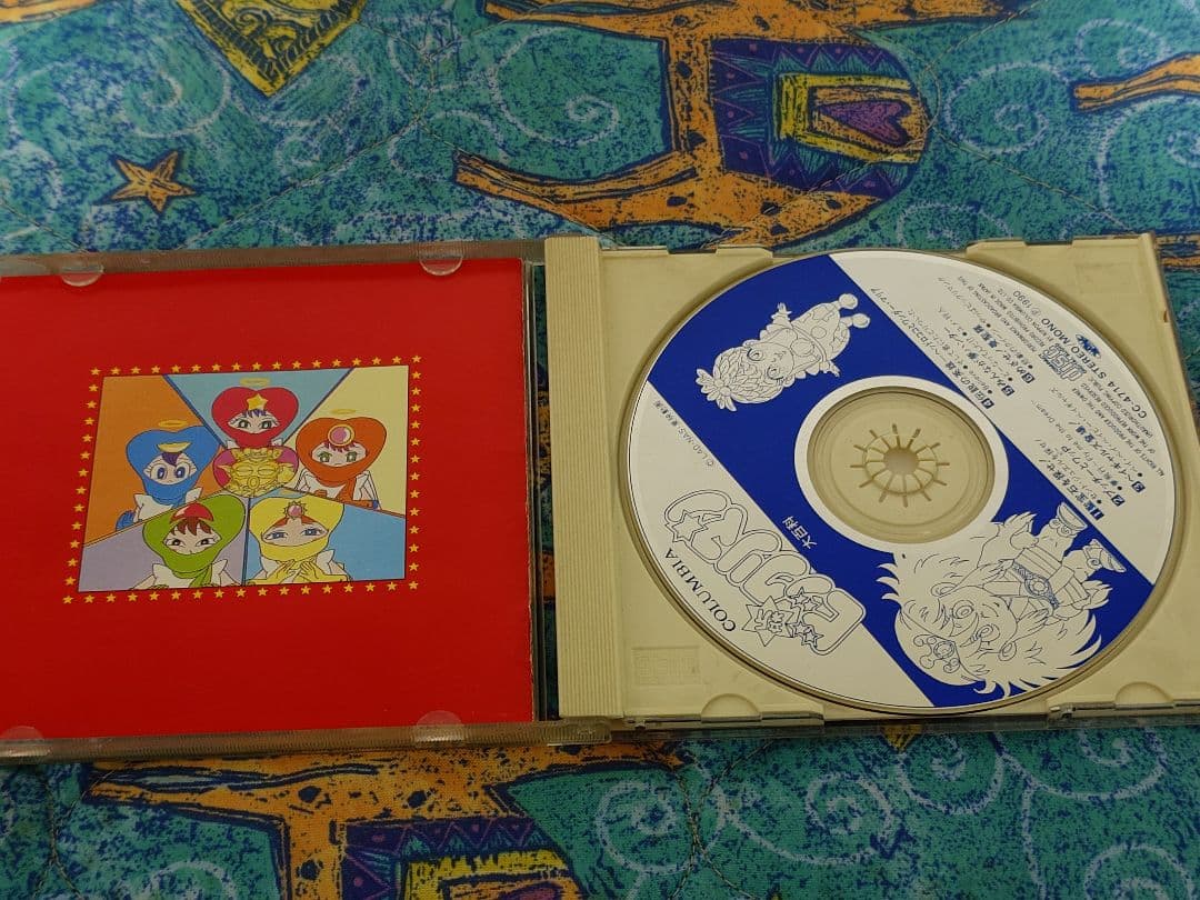 ・ビックリマン　同人誌17冊　＋　懸賞品ビデオ　ロココ&マリア奇跡・CD2枚・