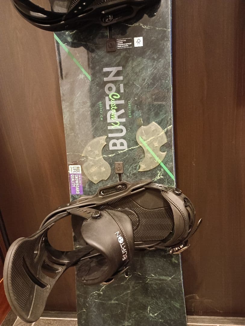 BURTON CUSTOM X 152 cm & MISSION Mサイズ