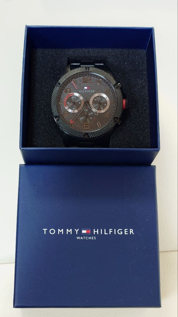 B*M様   ブラック クロノグラフ腕時計