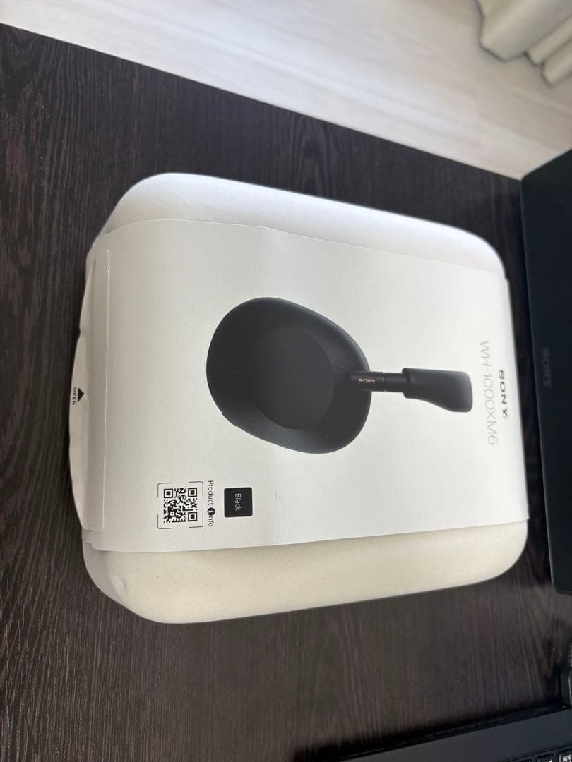 ソニーWH−1000XM6 ブラック ワイヤレスヘッドホン キャリングケース付き