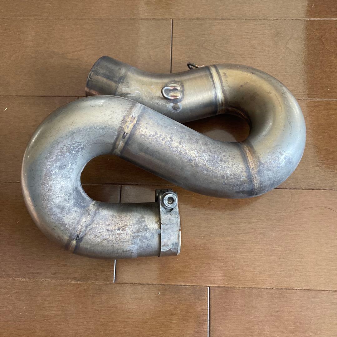 Akrapovicカーボンマフラー　2012年CBR100RR用で使用