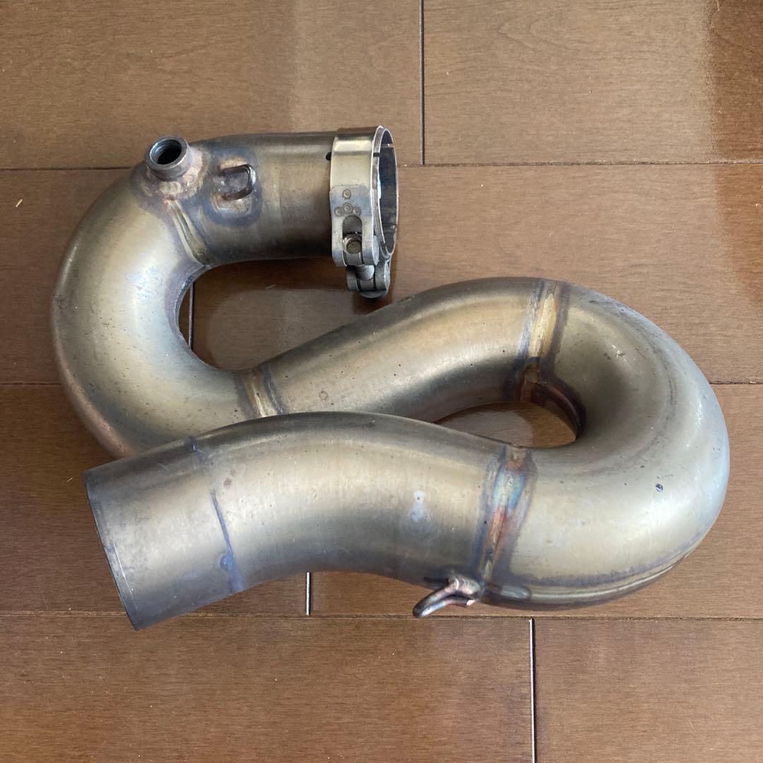 Akrapovicカーボンマフラー　2012年CBR100RR用で使用