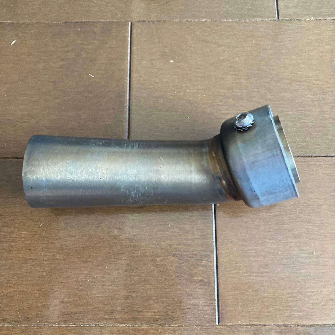 Akrapovicカーボンマフラー　2012年CBR100RR用で使用