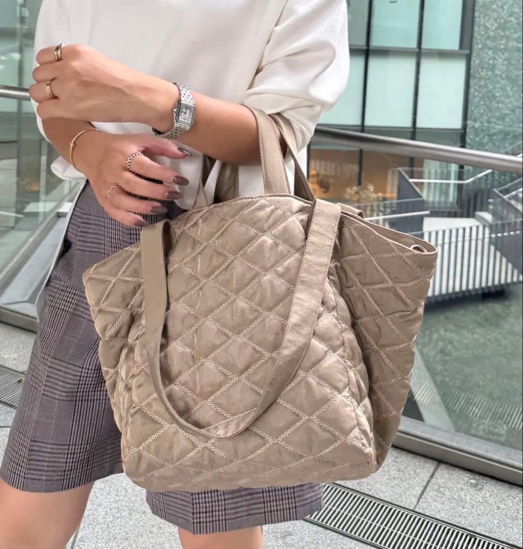 soleile Dカンバッグ ベージュ　完売品