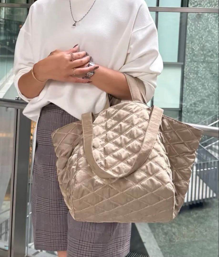 soleile Dカンバッグ ベージュ　完売品