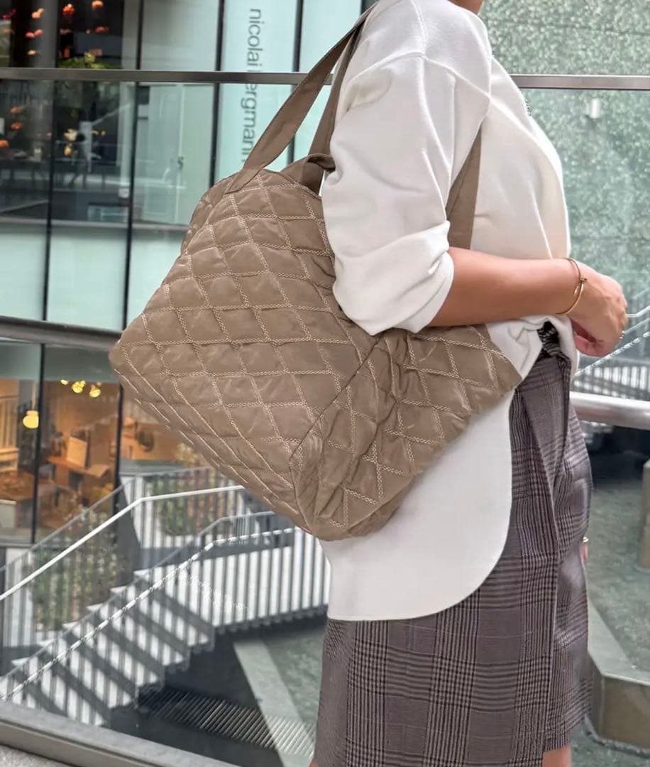 soleile Dカンバッグ ベージュ　完売品